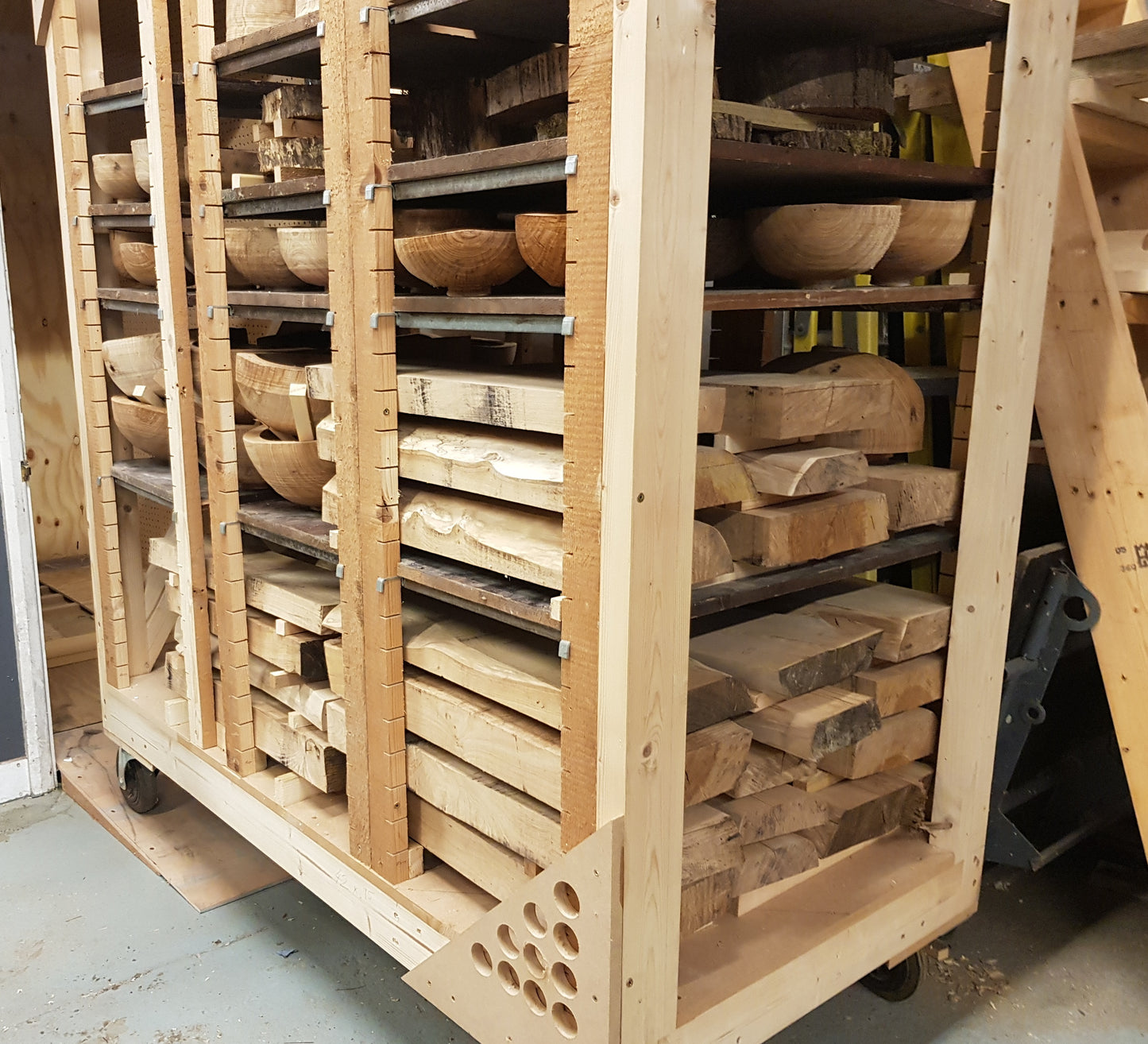 No163 Live Edge Ash Charcuterie/Chopping Board