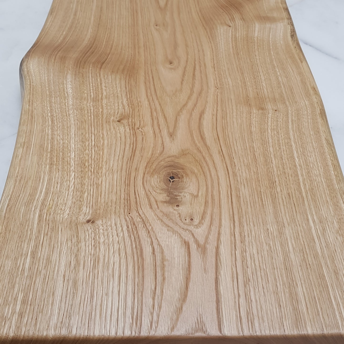 No200 Live Edge Ash Chopping Board (Large)