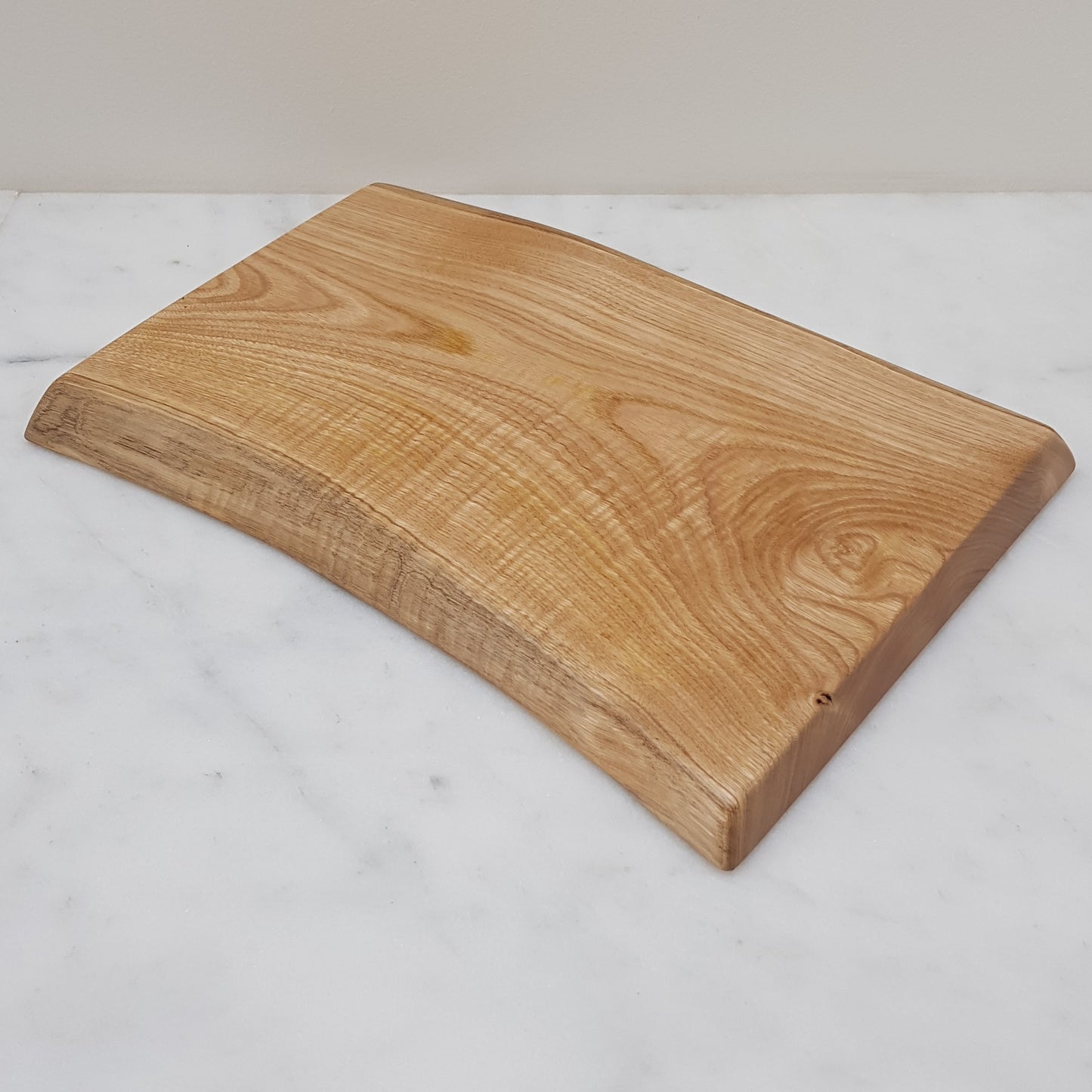 No202 Live Edge Ash Chopping Board