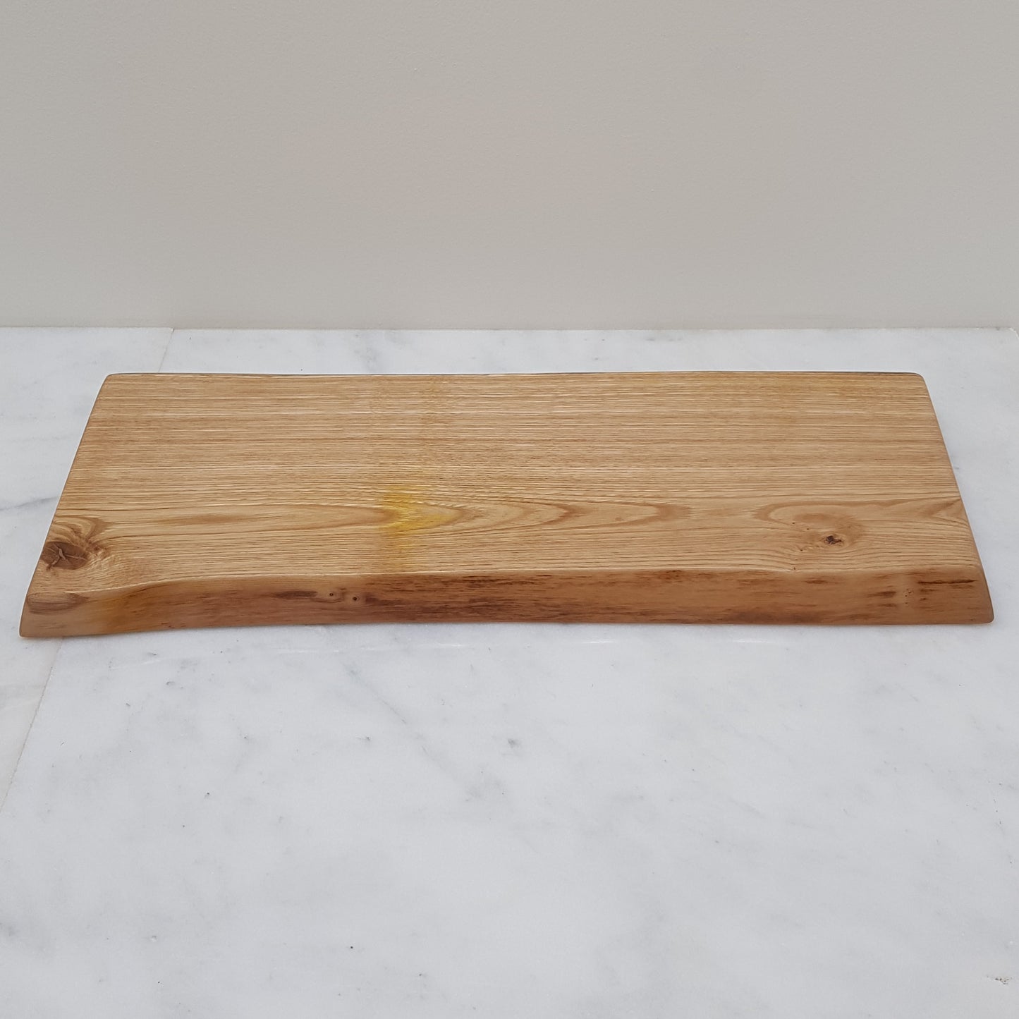 No203 Live Edge Ash Chopping Board