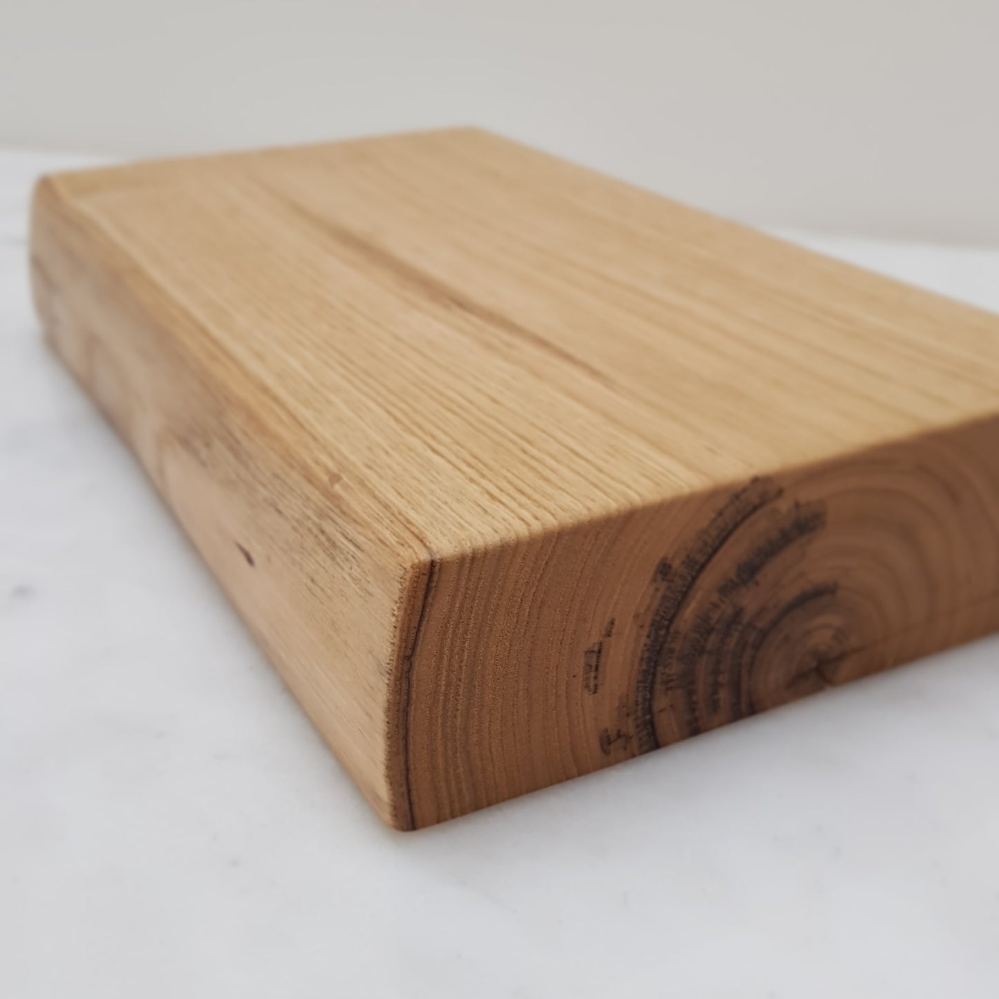 No50 Live Edge Ash Chopping Board