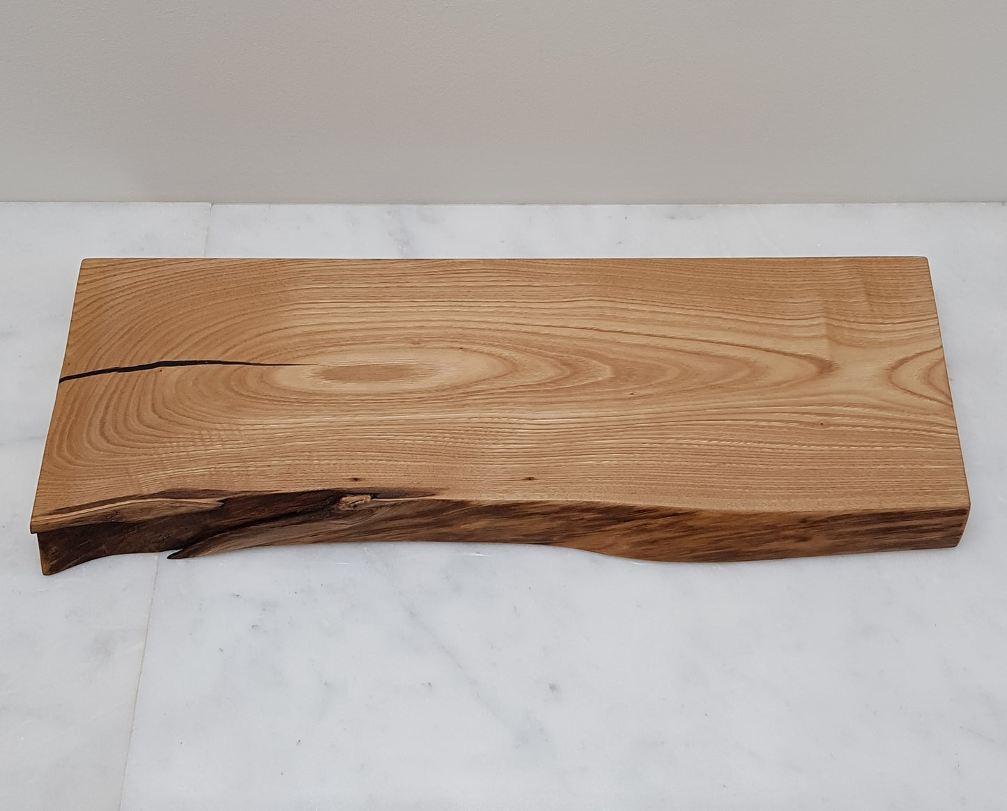 No60 Live Edge Ash Chopping Board