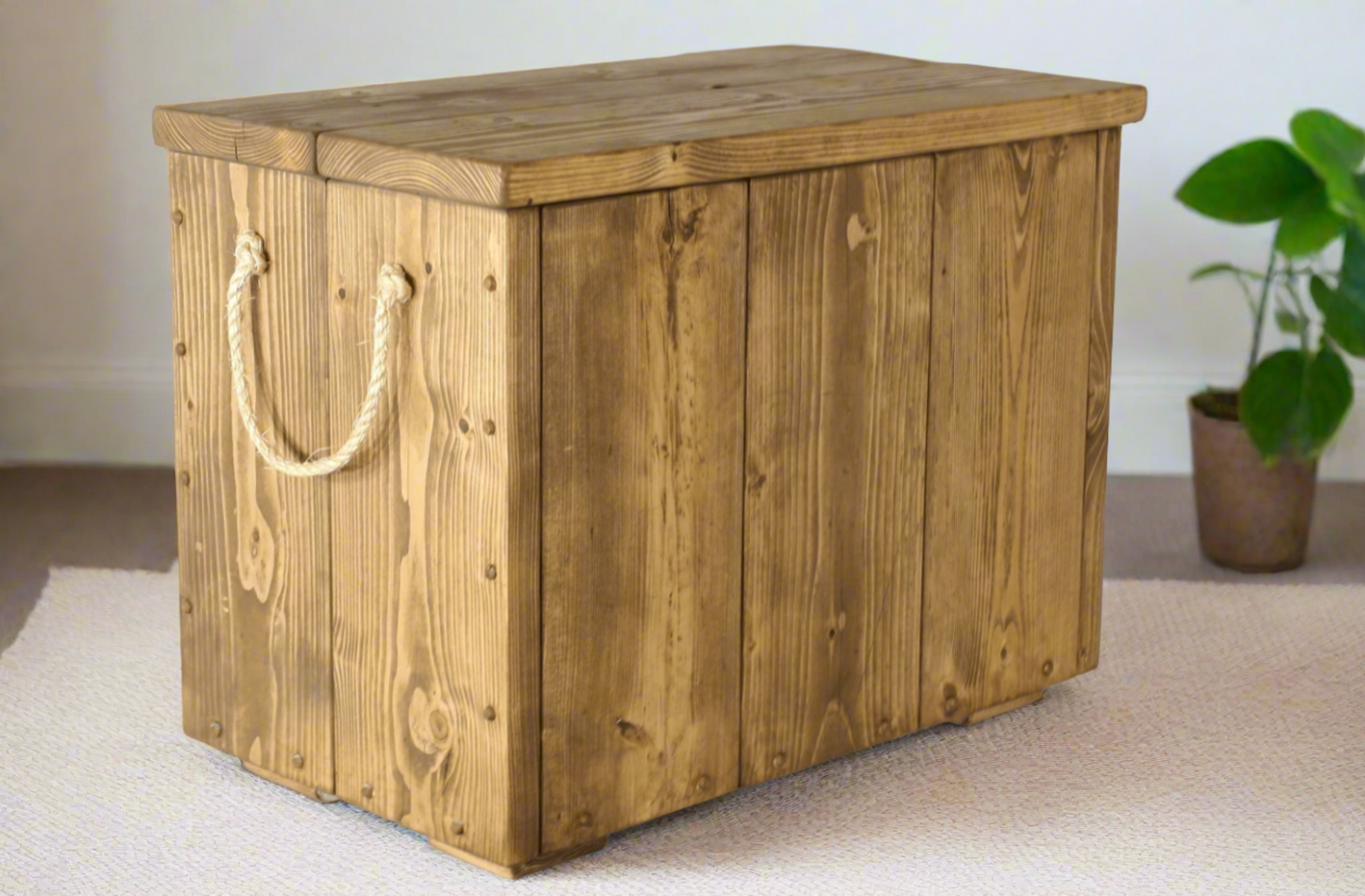 Rustic Traditional Style Handmade Solid Wood Chest